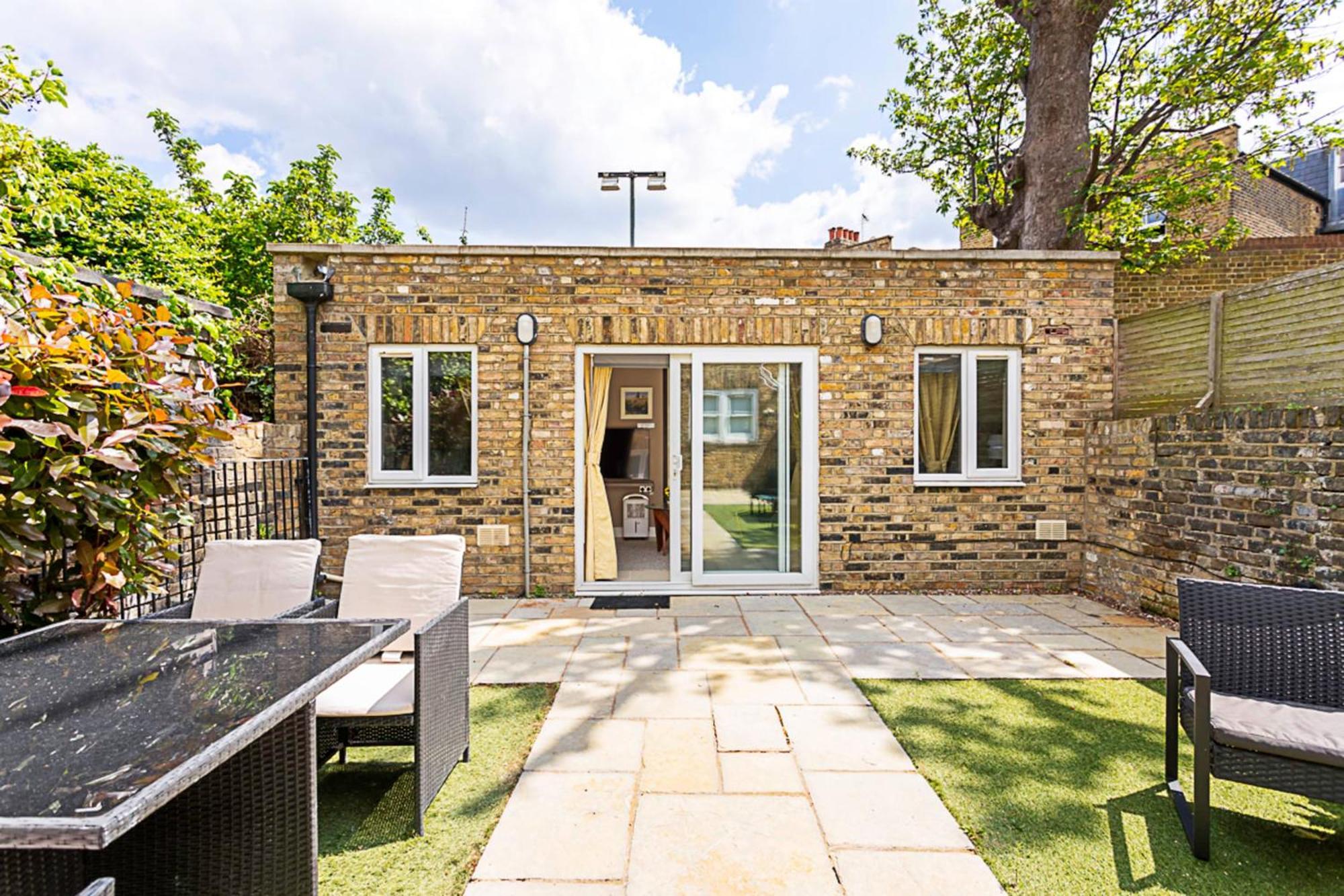 Appartamento Charming Garden Studio *